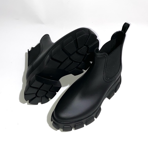 Jeffrey Campbell Chelsea Platform Lug Sole Rain Boot Black Womens 8 9 10 NEW - Picture 2 of 13